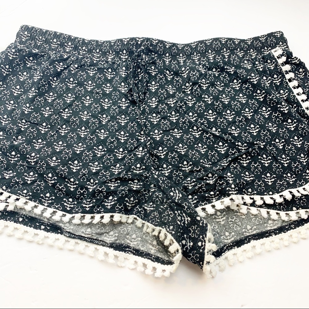 No Boundaries l Black Printed Pull On Shorts